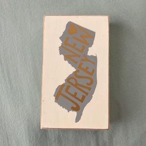 Francesca’s New Jersey Box sign